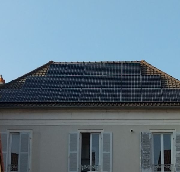 Chantiers photovoltaïques réalisés par l'entreprise Chantiers photovoltaïques réalisés par l'entreprise